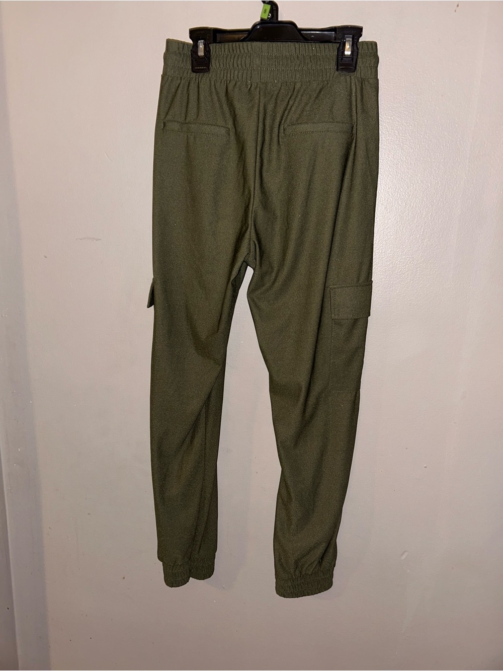 Amisu Pants - olive green pull on cargo jogger style, fitted - Picture 7 of 10